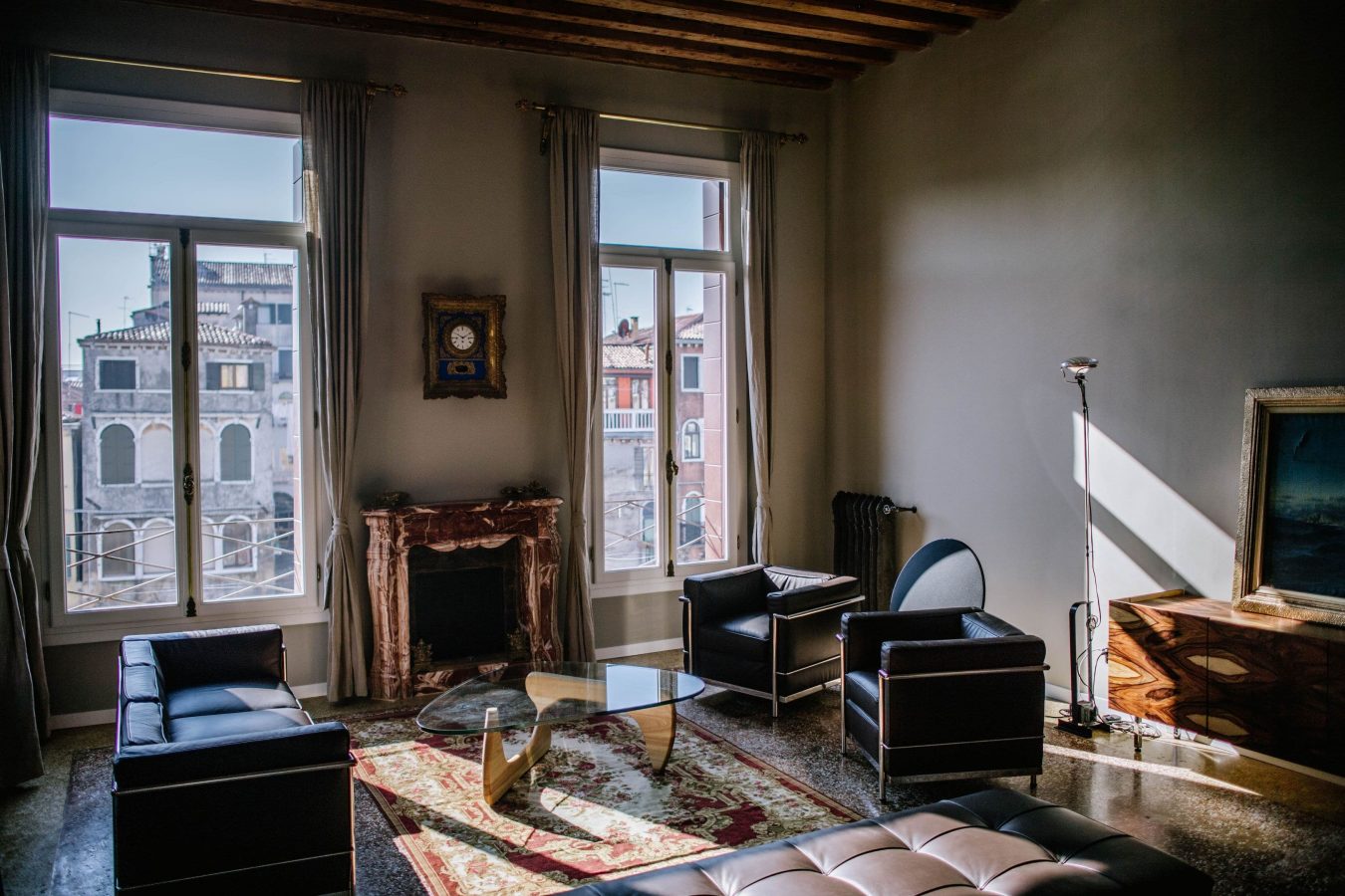 luxury-apartment-in-venice-italy-030